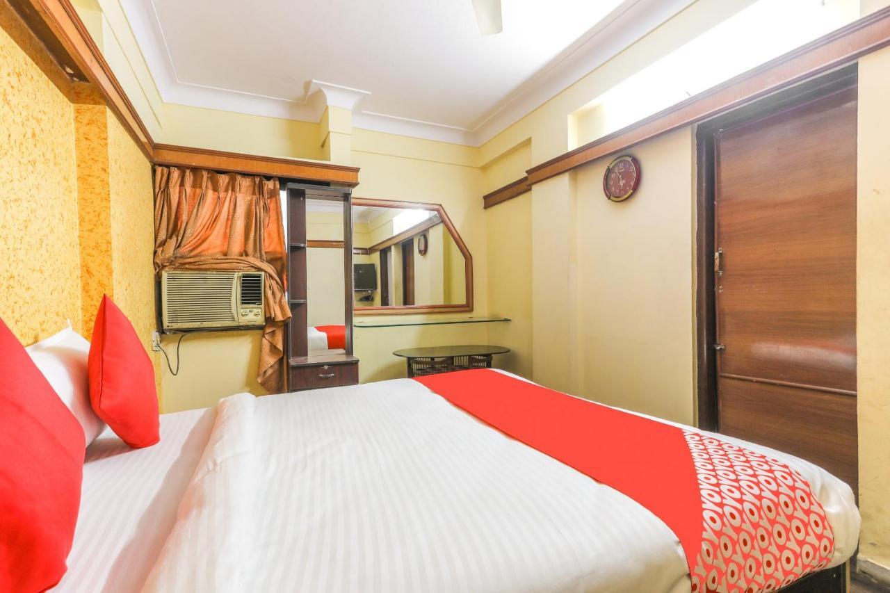 Oyo 62194 Pleasure Palace Otel Indore Dış mekan fotoğraf